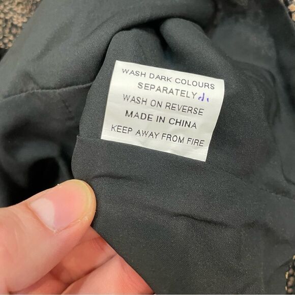 Koco & K Plus volume sleeve crop top in disty print Long Sleeves Button Up Shirt - Picture 7 of 9